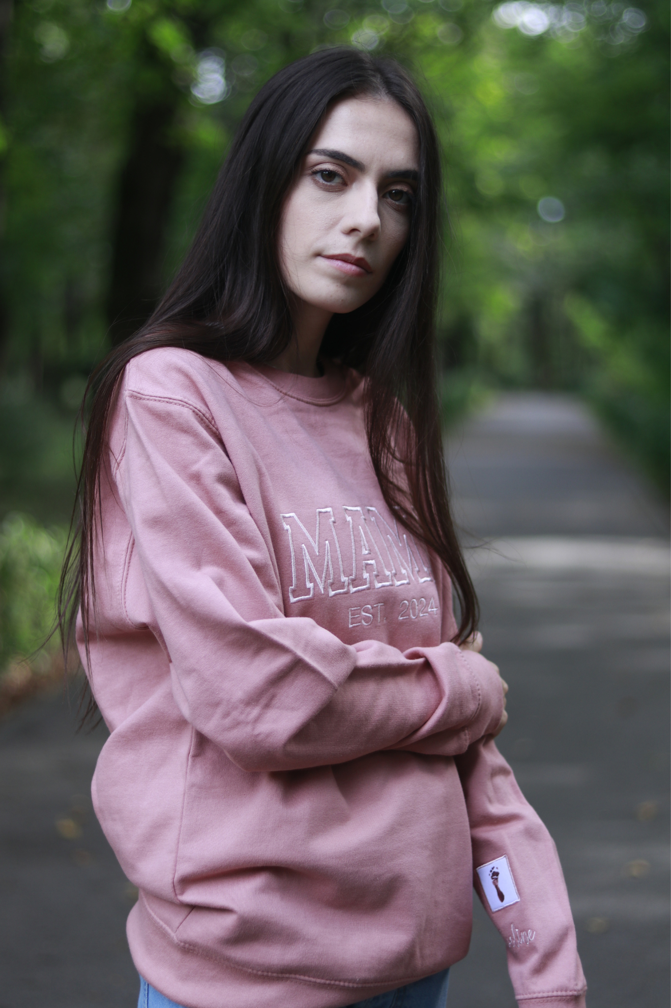 "MAMA" Embroidered Sweatshirt - EST with Sleeve Baby Name Detail, Customizable Embroidery for Women