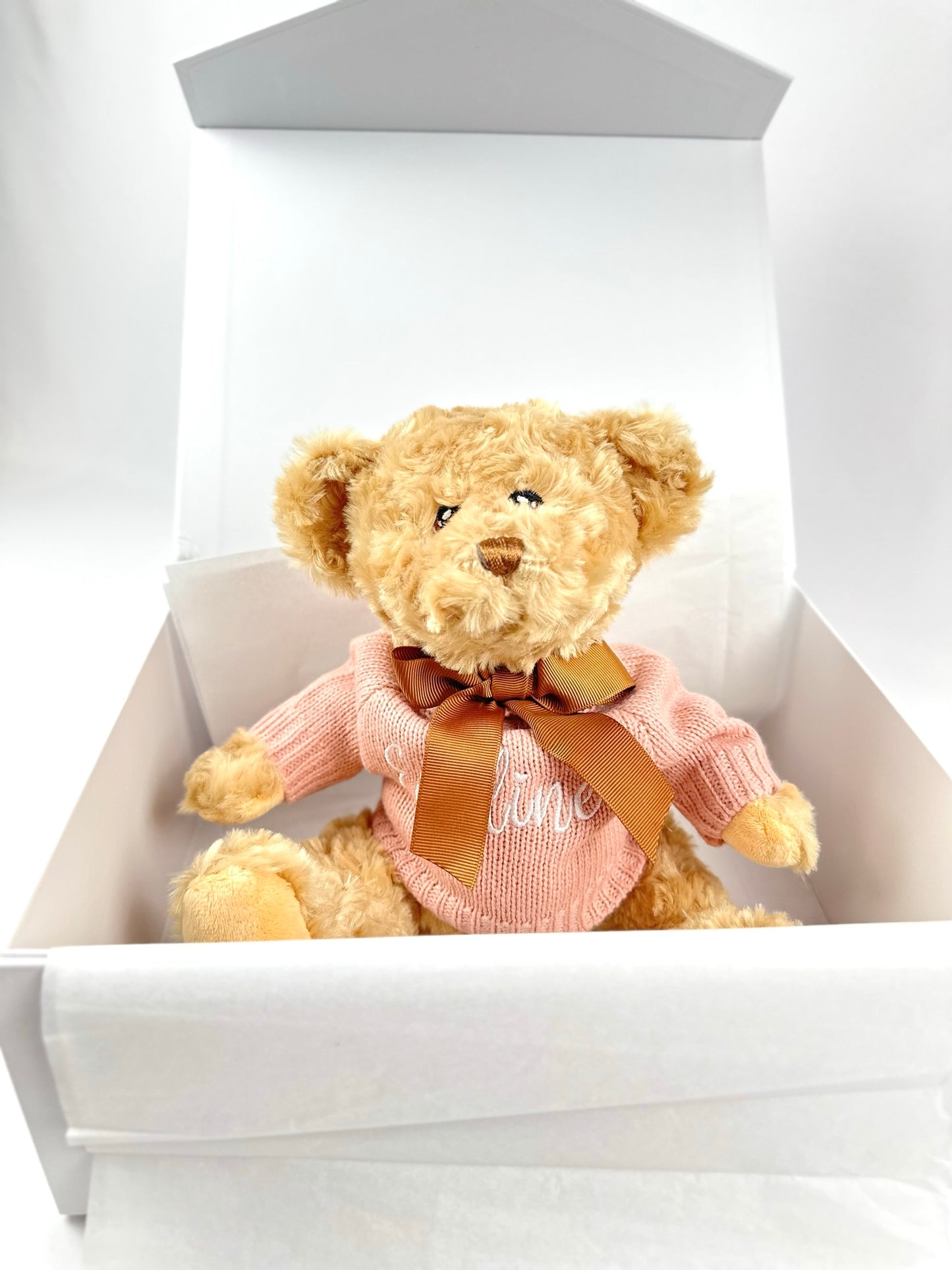 Welcome Gift Set: Cotton Blanket, Eco-Friendly Teddy Bear & Magnetic Gift Box